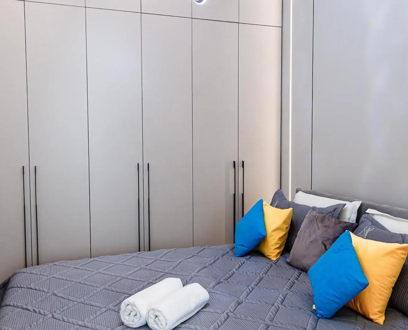 Dm Aparts - Комфорт Сити Business Almatý Apartamento
