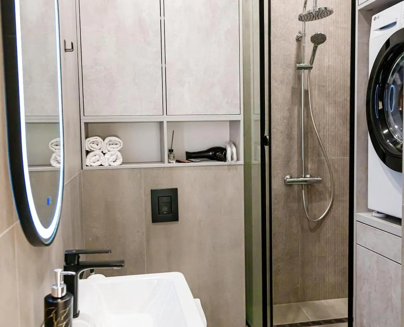 Apartment Dm Aparts - Комфорт Сити Business Almaty
