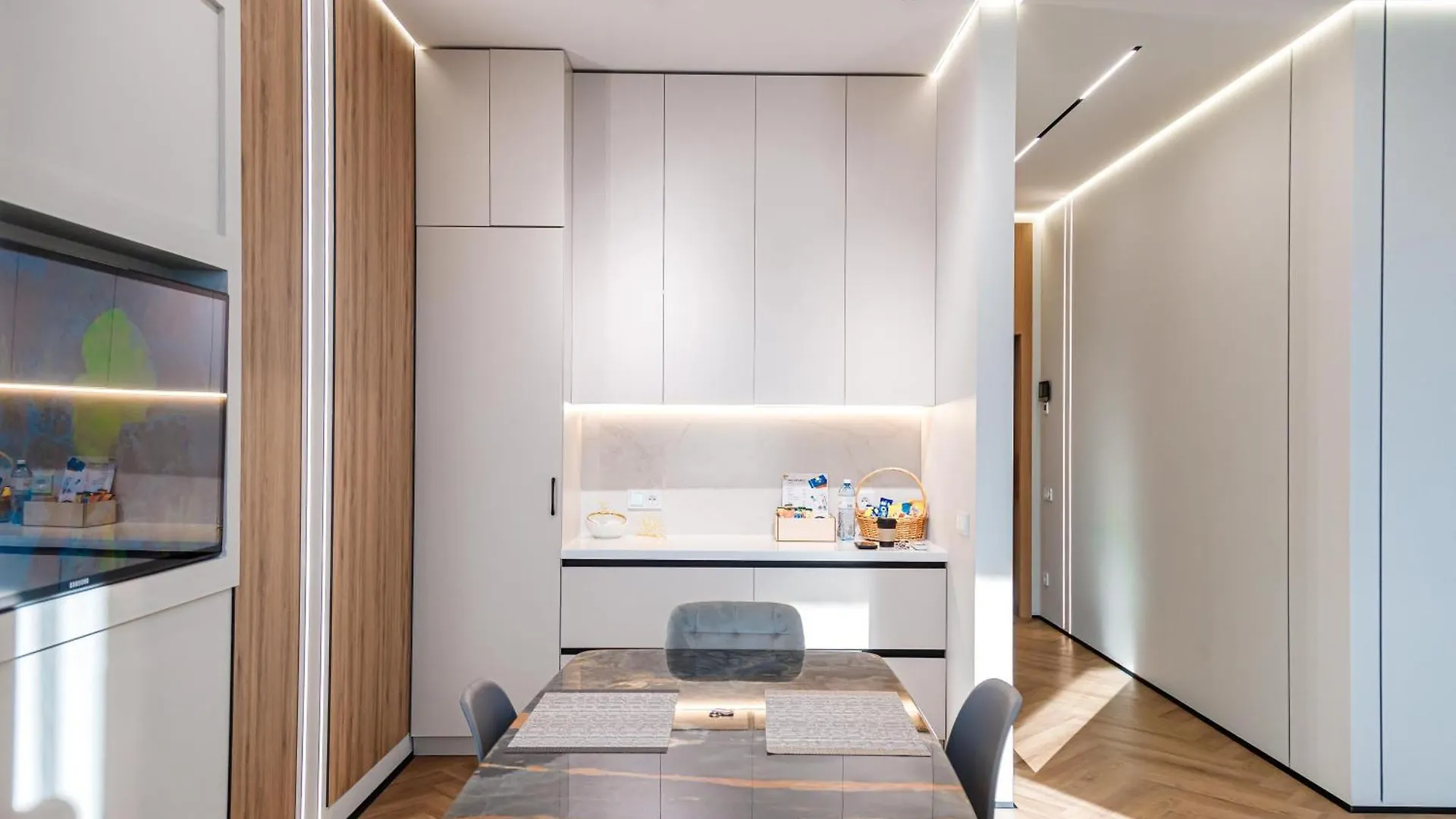 Apartment Dm Aparts - Комфорт Сити Business Almaty